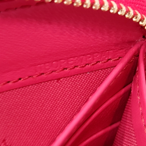 BURBERRY Wallet, Excelent Condition, 7.5"×4" - Picture 10 of 11